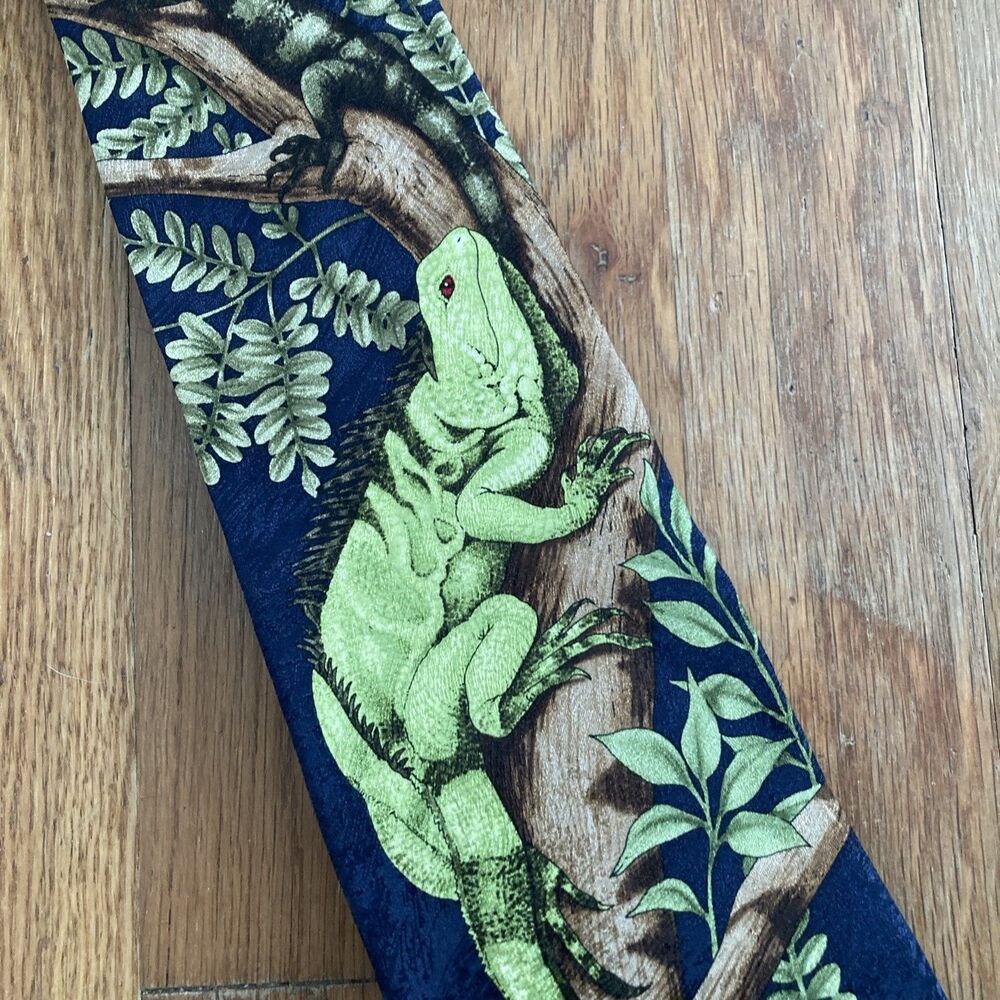 Vintage 100% Silk Endangered Species Iguana Lizard 1998 Chico’s Rainforest